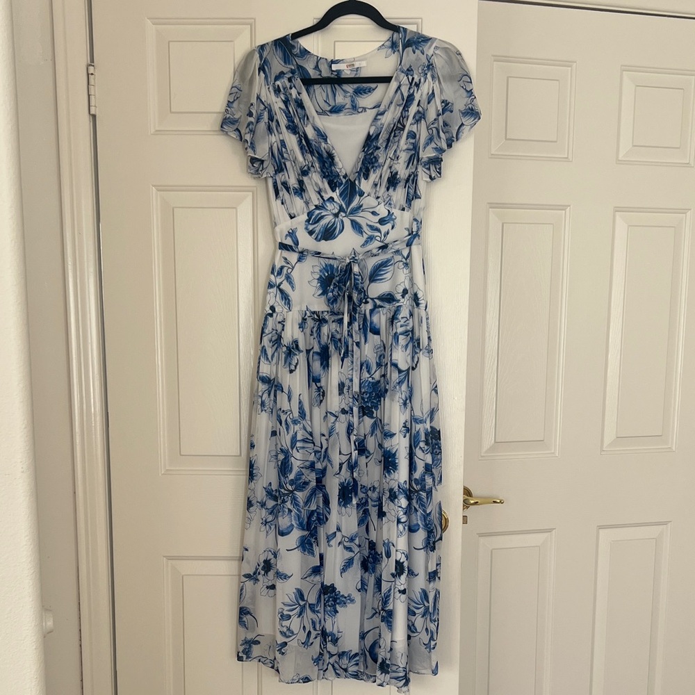 Monique Lhuillier White and Blue Floral Midi Dress